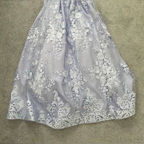 BCX Floral Embroidered Prom Dress Size 5 - Picture 4 of 7